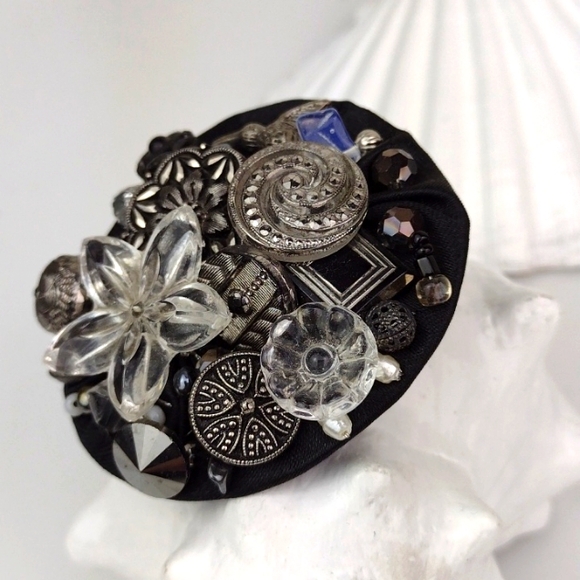 Whimsically Edgy Black Artisan Silver Tone Black & Clear Buttons & Beads  Brooch - Picture 2 of 9